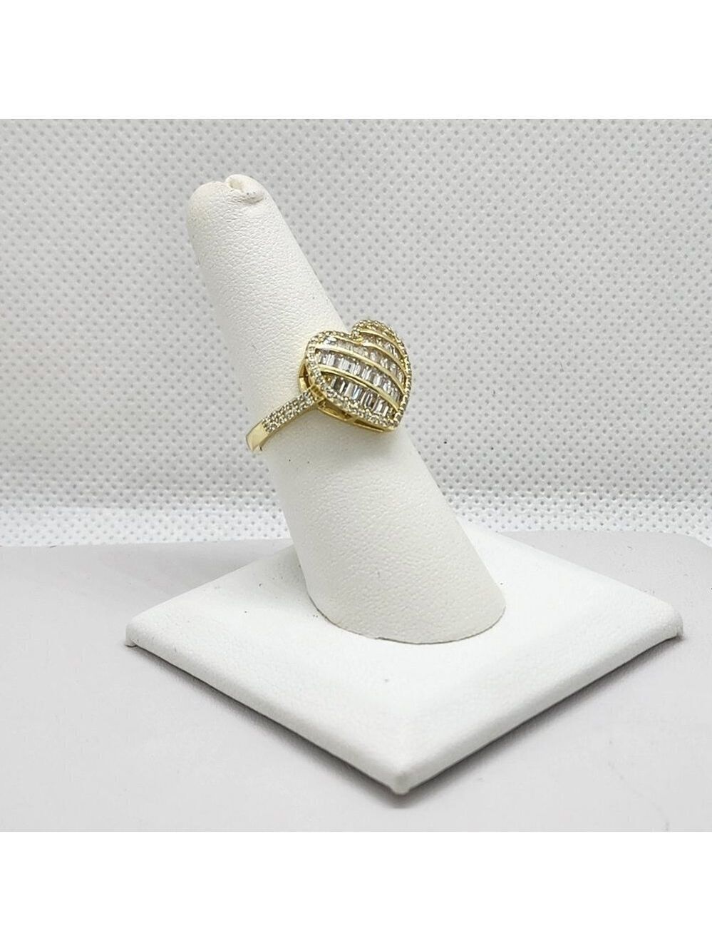 Brand New Sterling Silver 925 Heart Gemstones Cz stones Ring